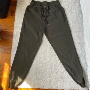 Lululemon green joggers
